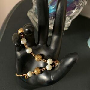 Delicate Gold and Pearl beaded bracelets (PAIR), Unmarked